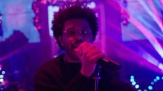 The Weeknd – Save Your Tears (iHeartRadio Jingle Ball Live Performance)