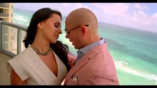 Ahmed Chawki feat. Pitbull – Habibi I Love You